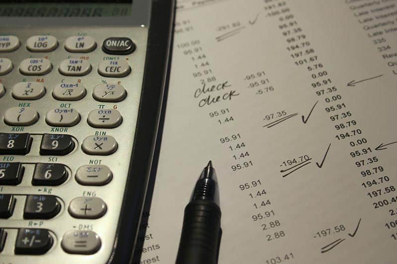 Advice to help make small business bookkeeping a breeze
