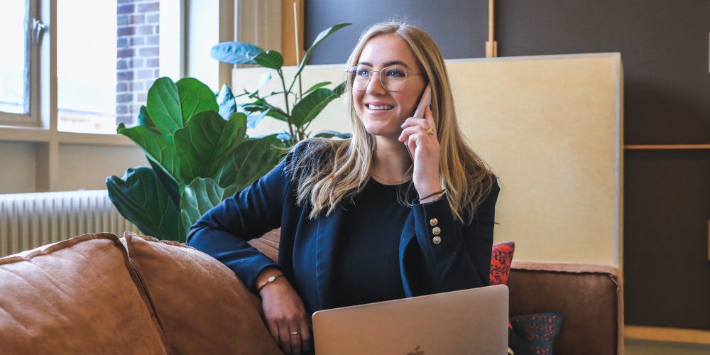 business-woman-phone-1